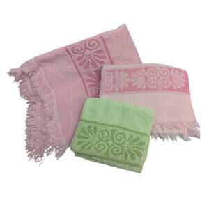 Vintage Cannon Monticello 3-Piece Towel Set Pastel Pink Green Floral Cottagecore